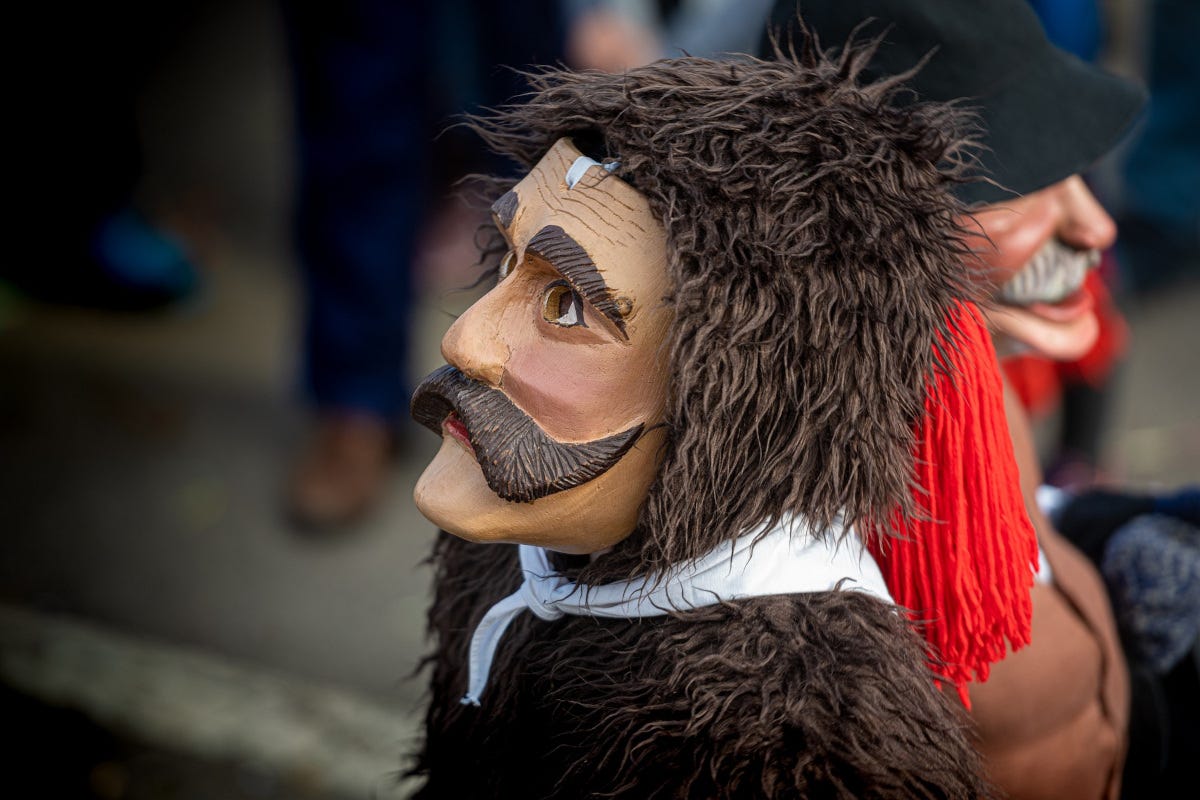 Tra maschere di legno e folklore: il Carnevale in Friuli-Venezia Giulia